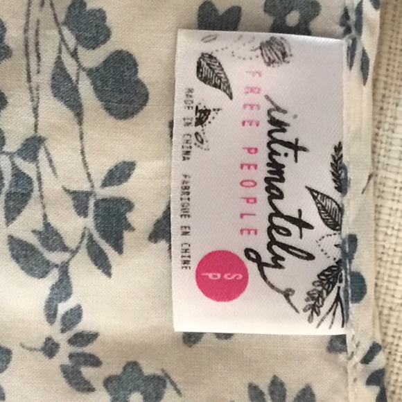 Top - Picture 5 of 5